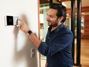 Air Conditioner Repair Services 497x373 1